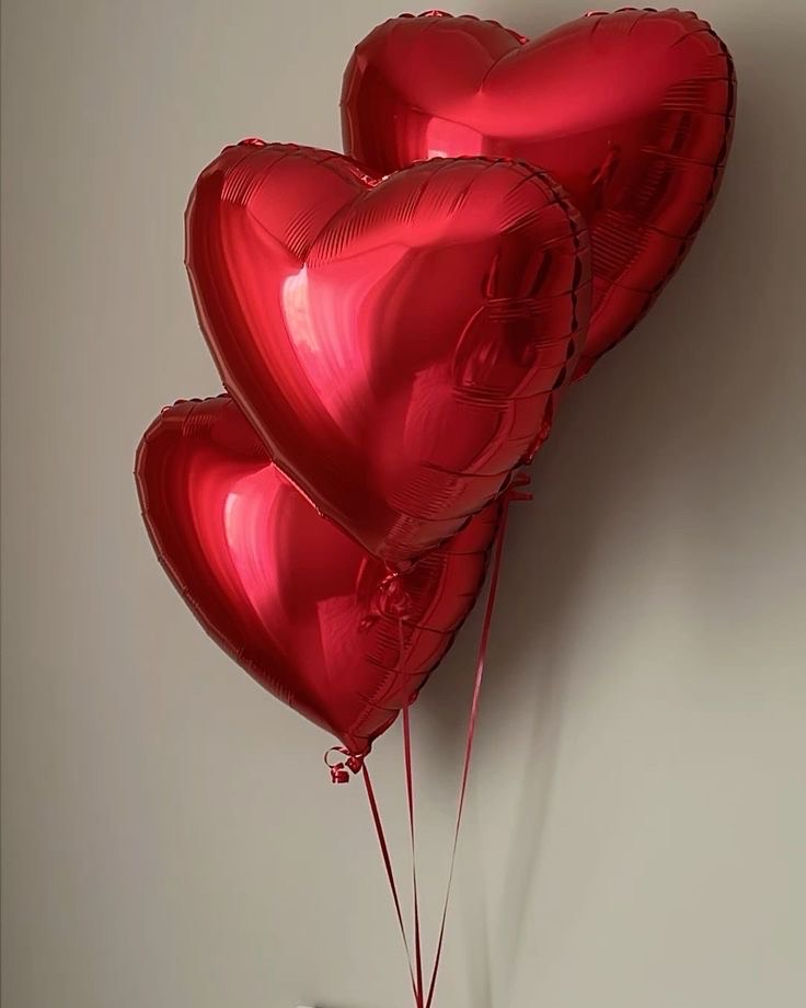 Red Heart Helium Balloons (Set of 3)